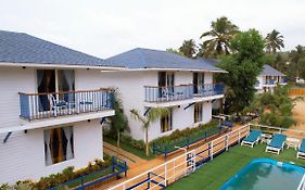 Sandbanks Beach Villas Morjim